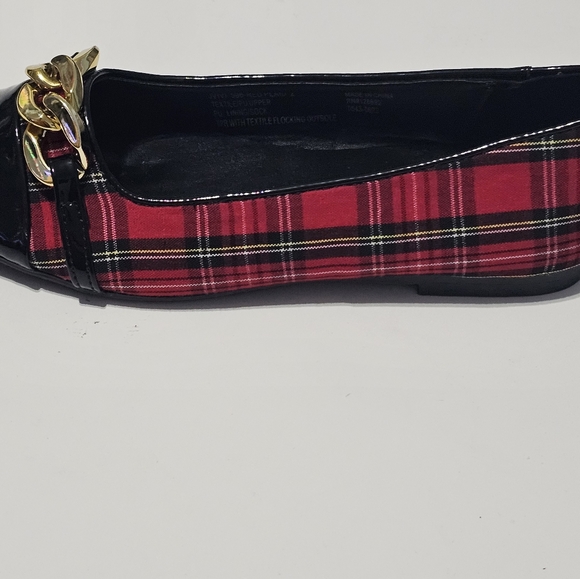 Steve Madden Red Vivi Plaid Girl Flats With Chunky Chain Size2 NWT - Picture 8 of 11